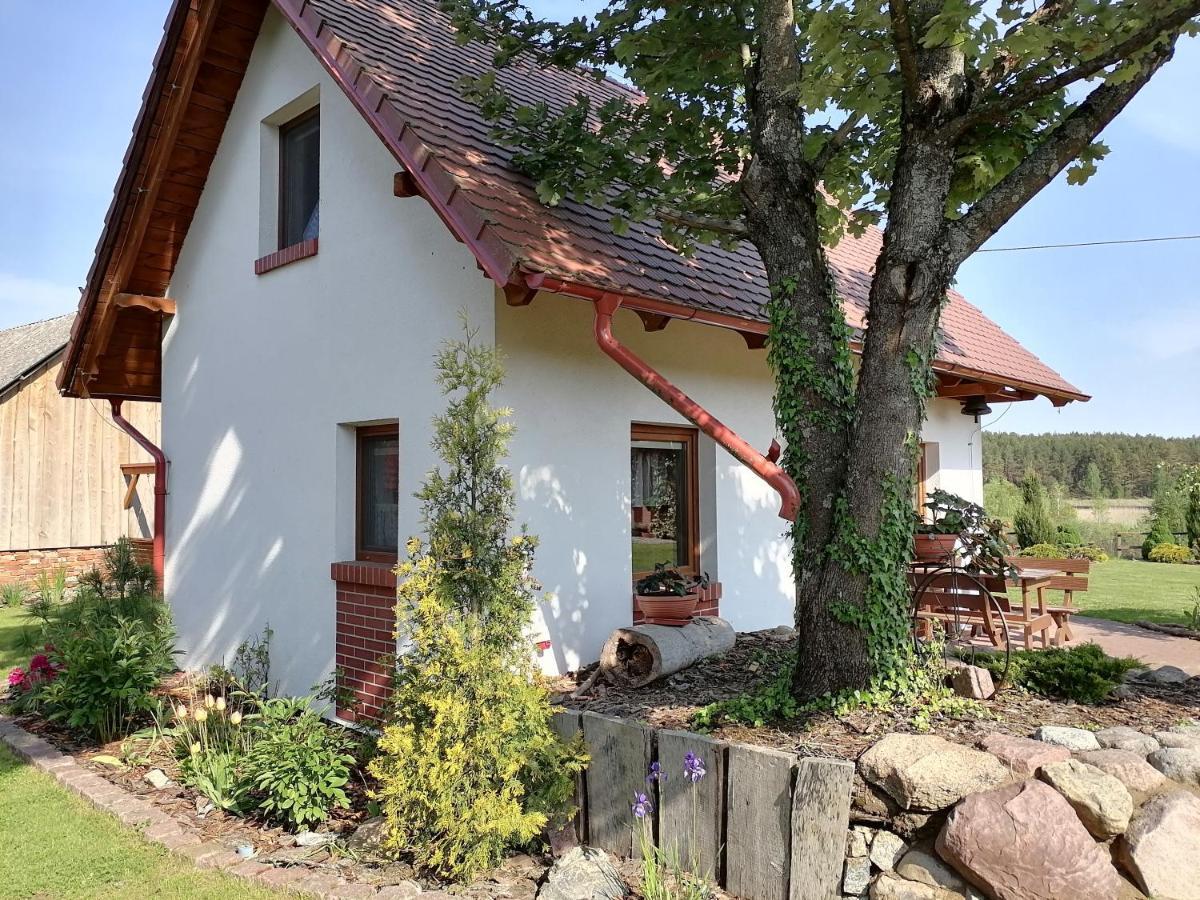 Domek Czerwony Kapturek Vila Plocice Exterior foto